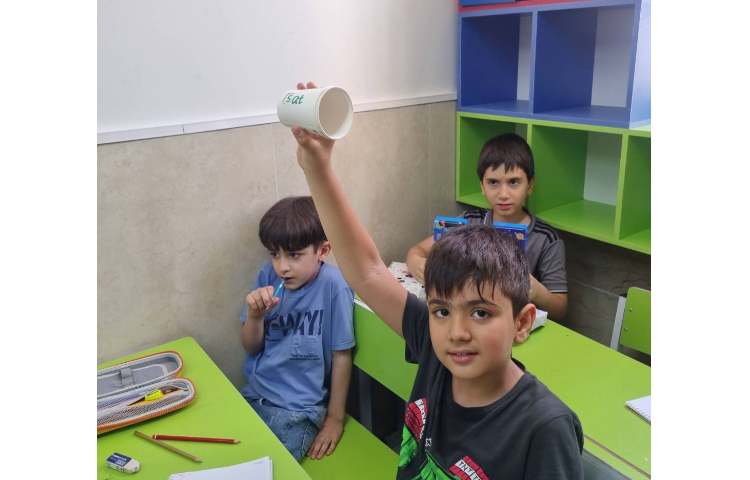 فعالیت هدفمند خواندن حروف و کلمات 5