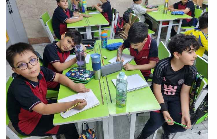 فعالیت هدفمند خواندن و نوشتار 4