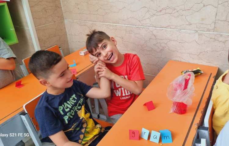 فعالیت هدفمند مرور حروف و کلمات