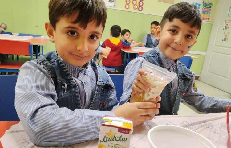 فعالیت هفته علوم ترفند های نمکی 2