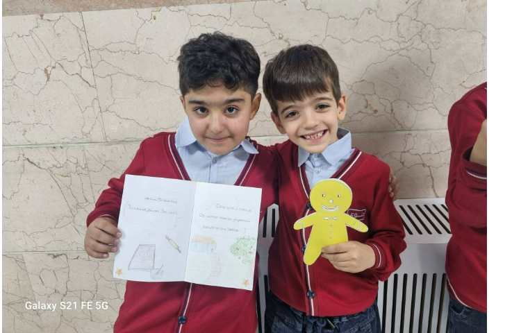 فعالیت هفته ی کتاب و کتاب‌خوانی 3