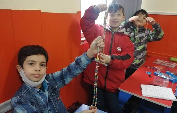 :فعالیت هنری، ساخت تسبیح 9