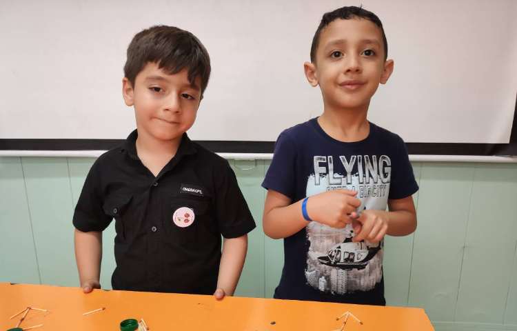 فعالیت پرتال هوش ساخت آدمک با کارت های بازی 1