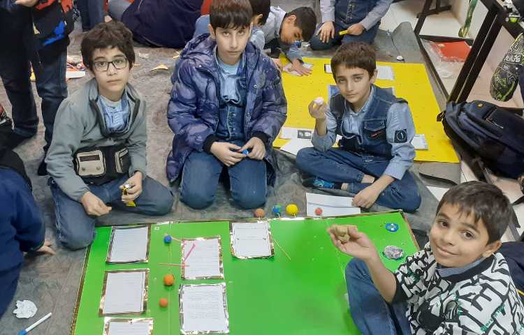 فعالیت پوستر