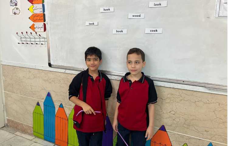 فعالیت کلاسی جهت مرور لغات مرتبط با حرف oo 2