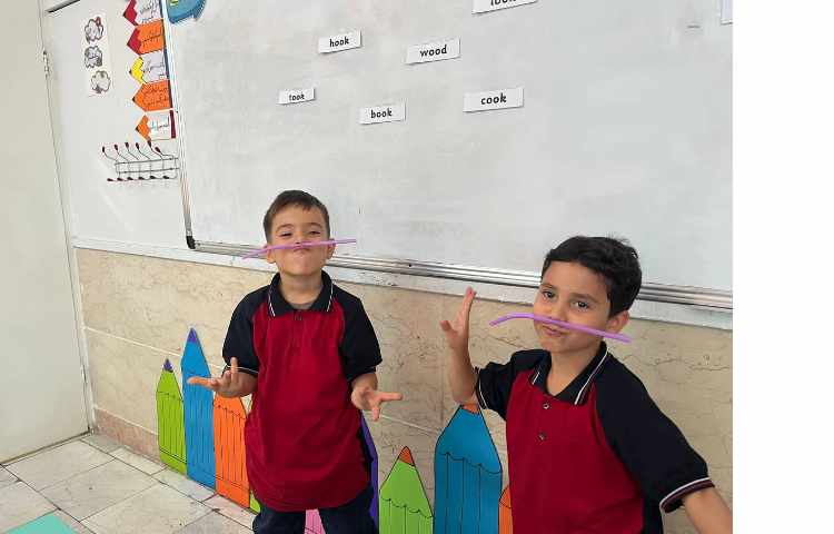 فعالیت کلاسی جهت مرور لغات مرتبط با حرف oo 4