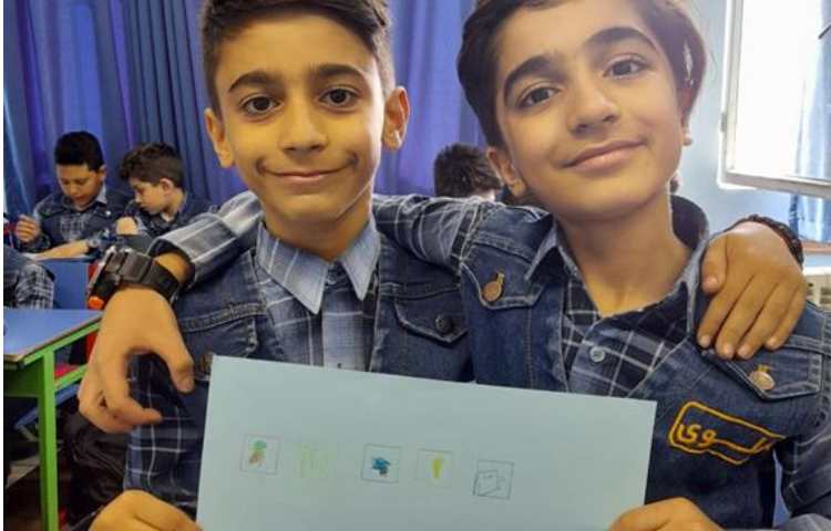 فعالیت کلاسی درس علوم به زبان انگلیسی پایه دوم دبستان 1