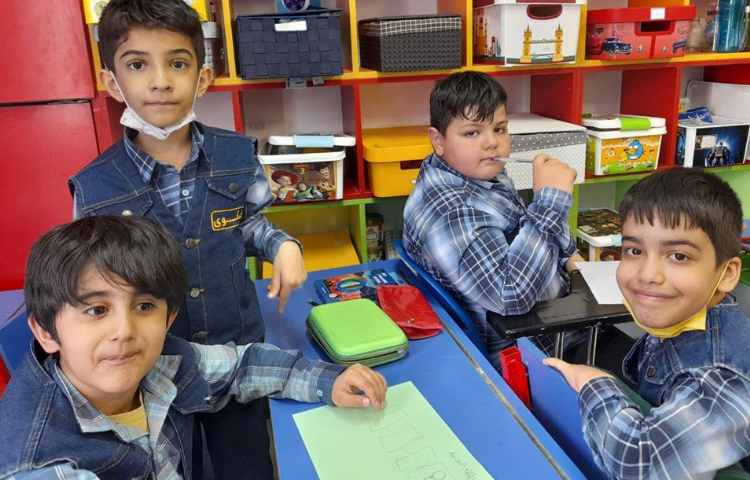 فعالیت کلاسی درس علوم به زبان انگلیسی پایه دوم دبستان 5