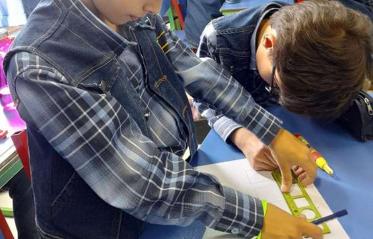 فعالیت کلاسی درس علوم به زبان انگلیسی پایه دوم دبستان 7