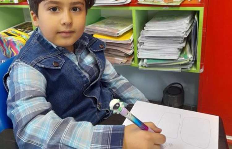 فعالیت کلاسی درس علوم به زبان انگلیسی پایه دوم دبستان 9