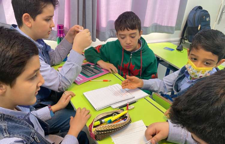 فعالیت گروهی برای تمرین Reading 1