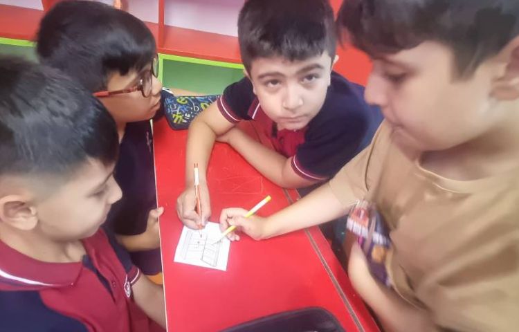 فعالیت گروهی، جمله سازی با استفاده از ساختار صفحه 71 کتاب 1