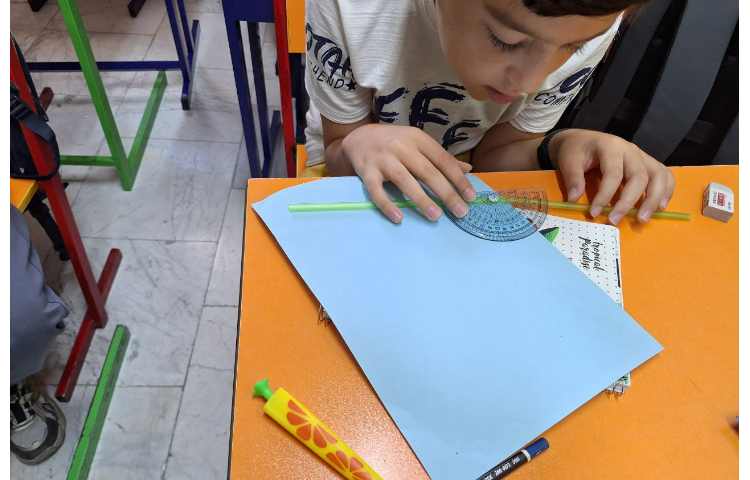 فعالیت گروهی ریاضی - بدست آوردن زاویه ها 2