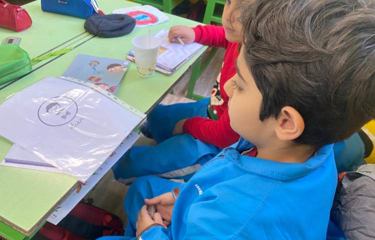 :فعالیت گروهی، طراحی لوگوی کسب و کار شخصی 4