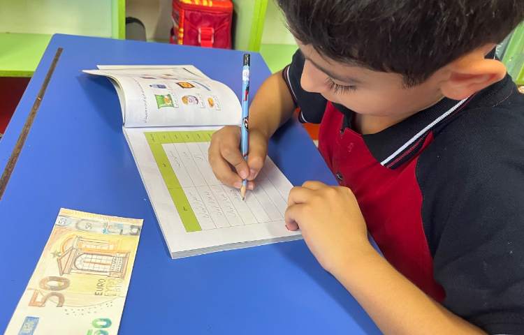 فعالیت گروهی و معرفی انواع ارز 3