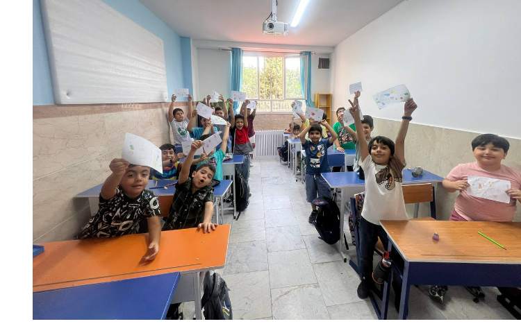 فعالیت Drawing pictures with Letters M,D, G 1