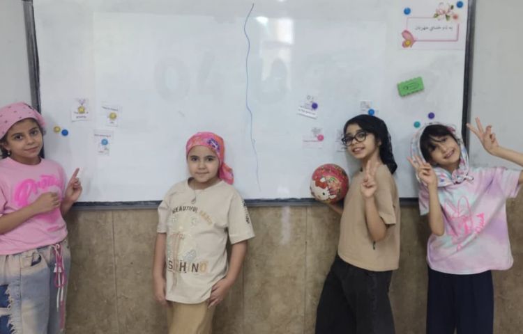 فعالیت - freer - present continues 2