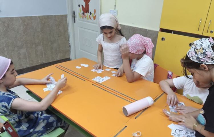 فعالیت - freer - present continues 3