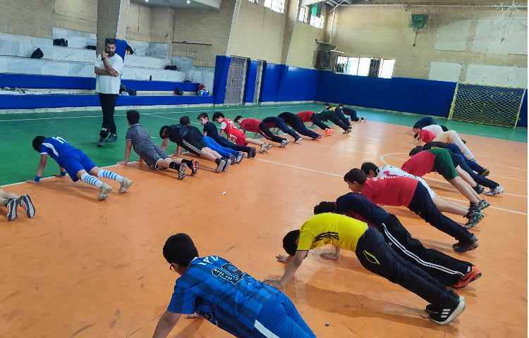 فوتبال و گرم کردن 2