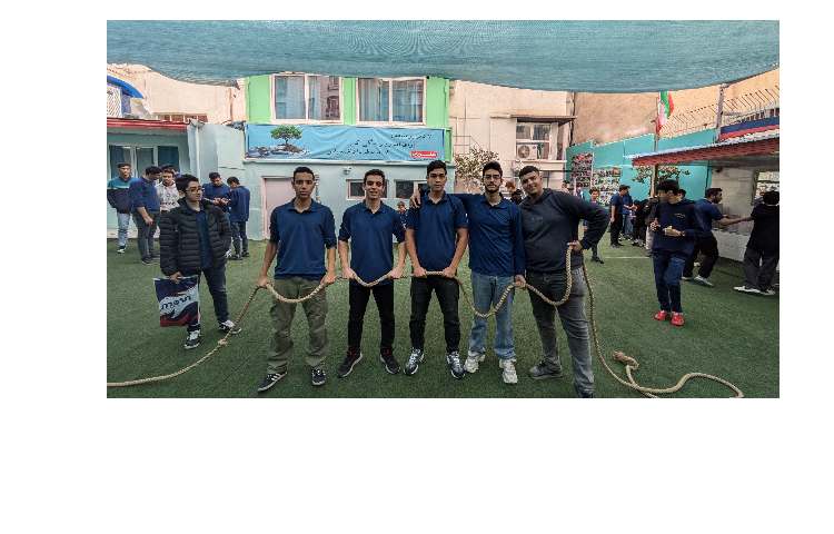 فینال مسابقات طناب کشی مدرسه 1