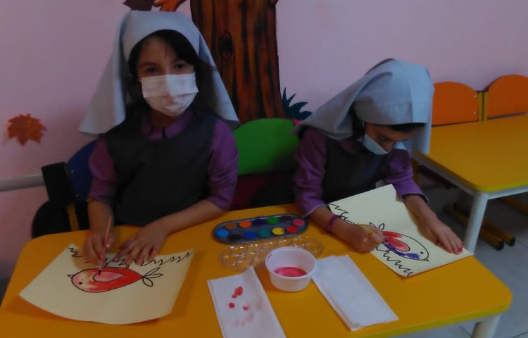 قاشی با تکنیک آبرنگ با هدف تقویت مهارت دست ورزی و افزایش خلاقیت 1