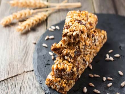 قاصدک آذر 1401