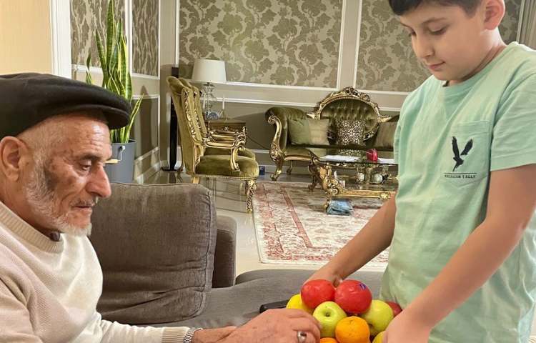 قدردانی از بزرگترها مربوط به درس مطالعات اجتماعی پایه سوم 3