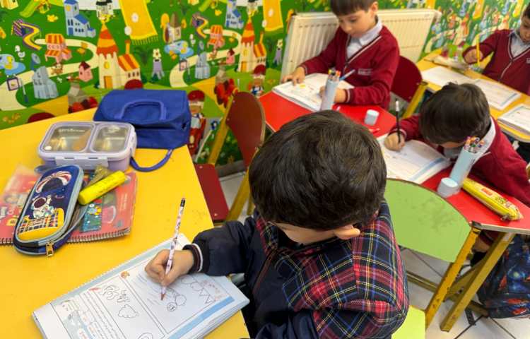 قصه‌گویی و نقاشی:کی از همه قوی‌تره 1