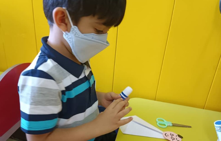 :قصه گویی و نمایشنامه(کاردستی پزشک)، کلاس بادبادک 18