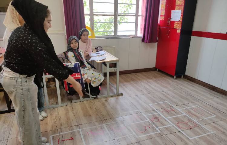 قند پهلو 11