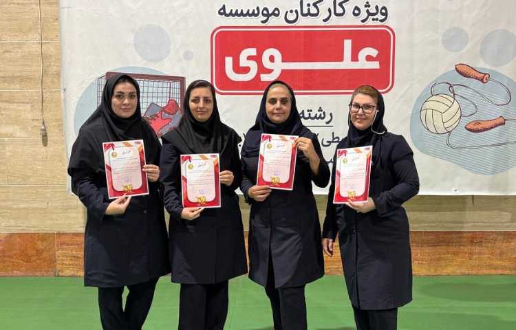 قهرمانی آموزگاران دبستان پسرانه علوی شرق 2 1