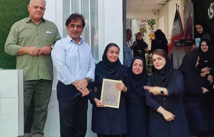 قهرمانی آموزگاران دبستان پسرانه علوی شرق 2 4