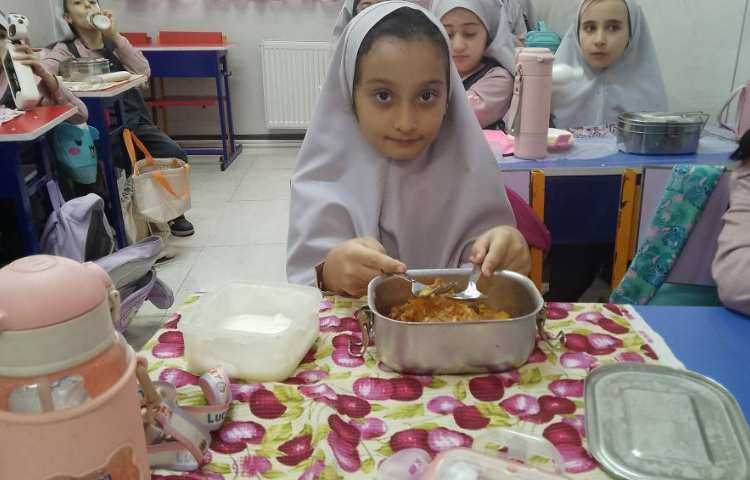 لحظات شیرین با طعم ناهار 1