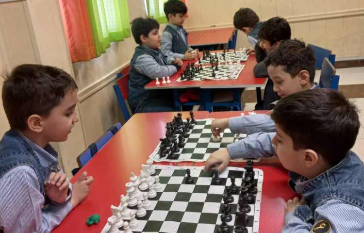 مات در دو حرکت 1