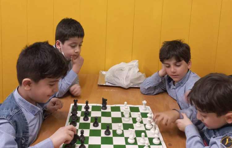 مات پلکانی 11