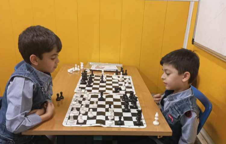 مات پلکانی 8