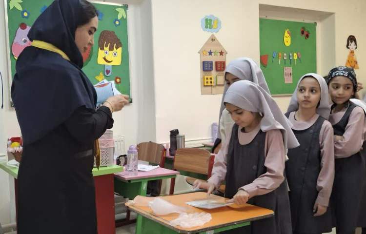 ماجراجوی دانا