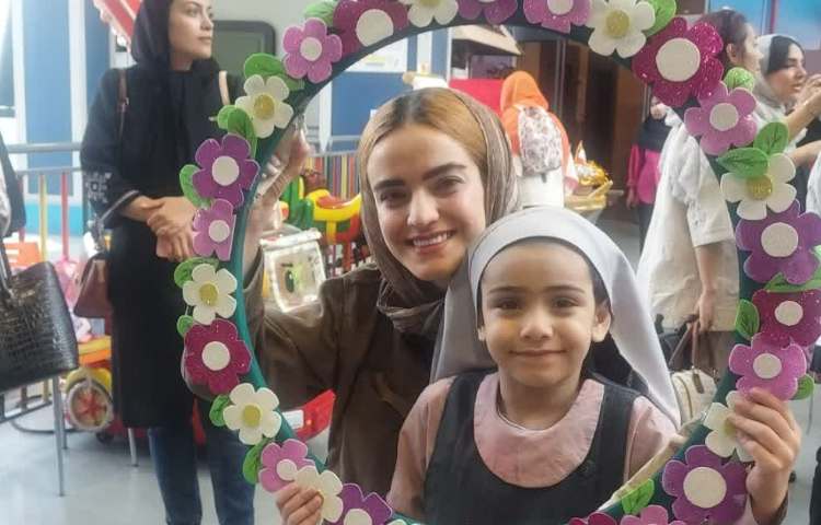 مادران و دختران 16