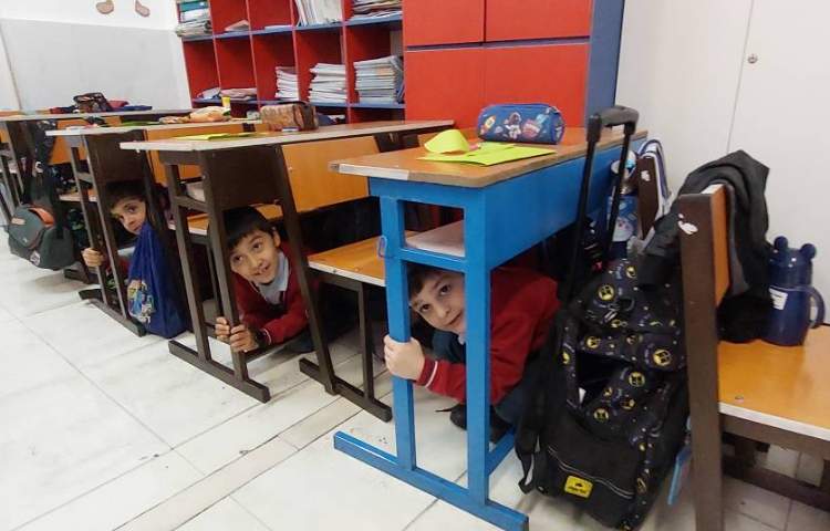 مانور زلزله 3