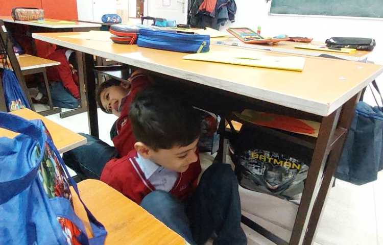 مانور زلزله 4