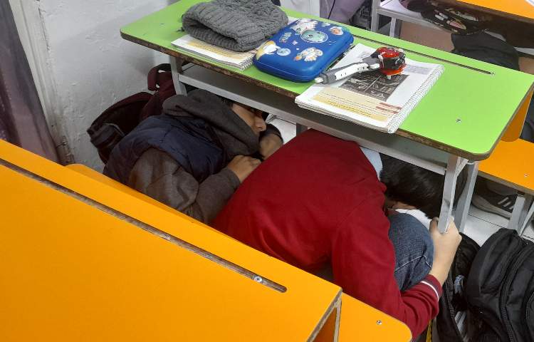 مانور زلزله 7