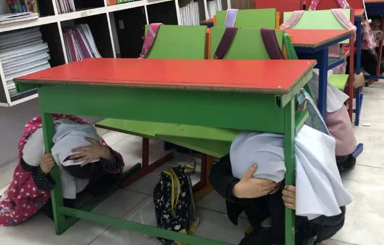 مانور زلزله 8