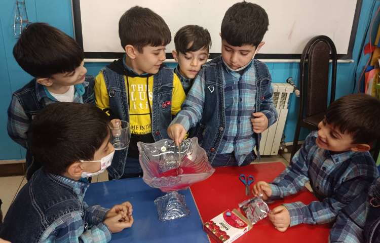:ماهرشو، با موضوع تهیه ژله با همکاری نوآموزان