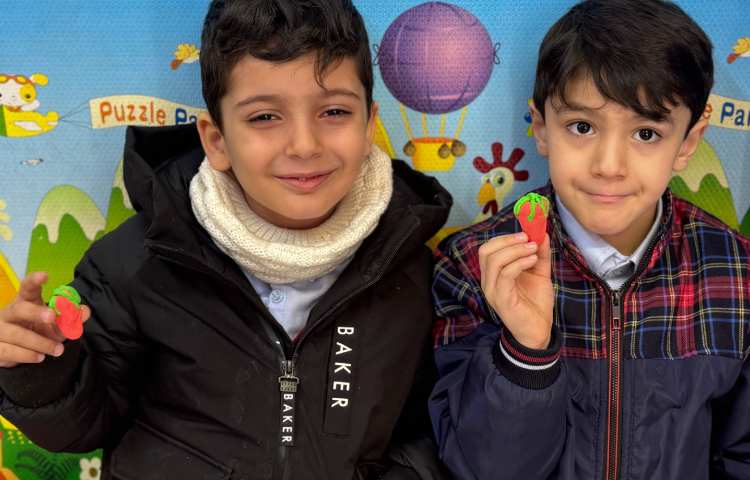 ماهرشو: درست کردن توت‌فرنگی(جهت تثبیت یادگیری نشانه‌ی ت) 3