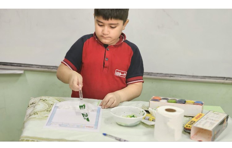 ماهرشو نقاشی با چنگال