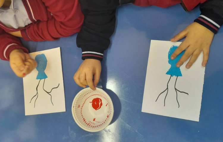 ماهر شو کار چاپ با گوش پاکن 3