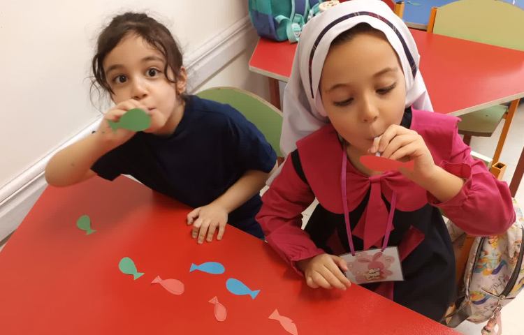 ماهیگیری با نی