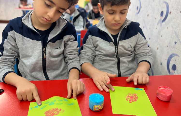 ماهی و دریا با رنگ انگشتی 5