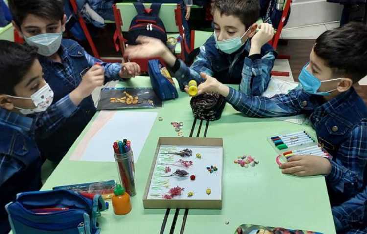 مبحث تابلو سنگی هفته ملی علوم پایه دوم دبستان علوی 7