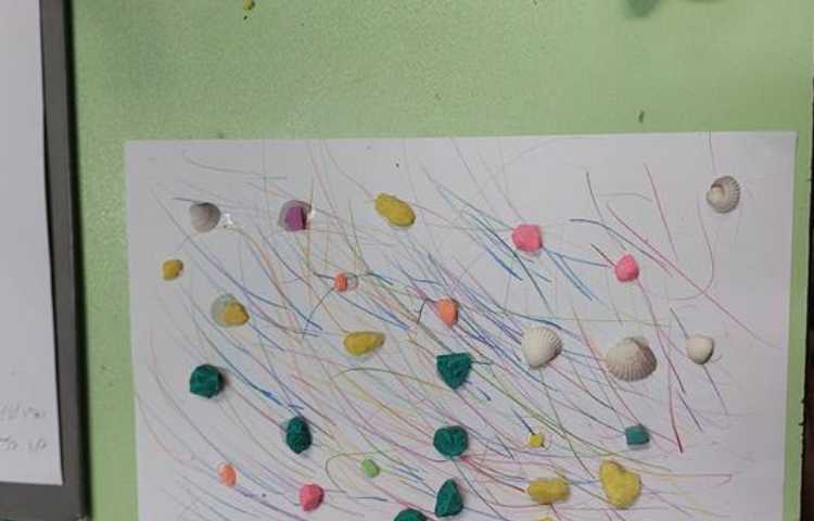 مبحث تابلو سنگی هفته ملی علوم پایه دوم دبستان علوی 8